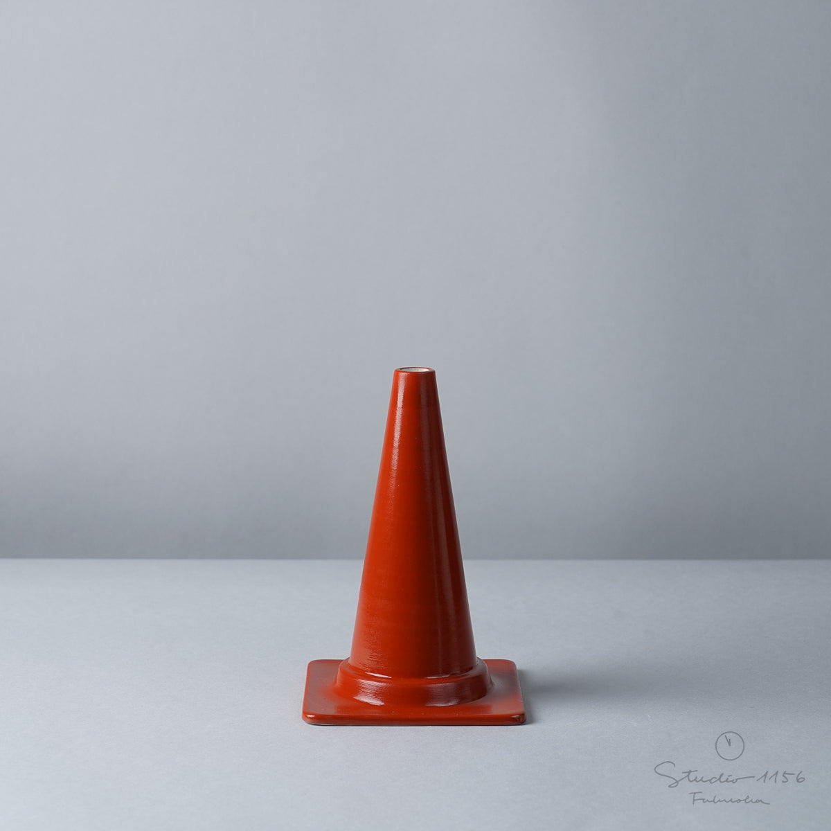 波佐見焼 CONE 一輪挿し 13cm