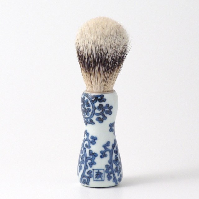オリジナル商品 染付間取唐草 シェービング筆 13.4cm